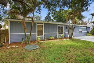 325 NW Dearman St, Port Saint Lucie, FL 34983 - Photo 2