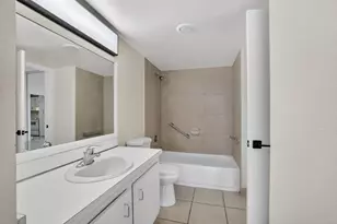 4174 Inverrary Dr, Lauderhill, FL 33319 - Photo 16