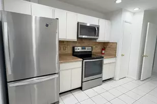 879 NE 195th St, Miami, FL 33179 - Photo 12