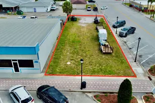 205 SW Park St, Okeechobee, FL 34972 - Photo 1