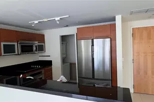 253 NE 2nd St, Miami, FL 33132 - Photo 10