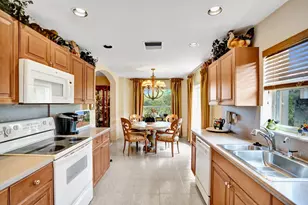 12434 Crystal Pointe Dr, Boynton Beach, FL 33437 - Photo 26