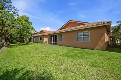 421 Gazetta Way, West Palm Beach, FL 33413 - Photo 56
