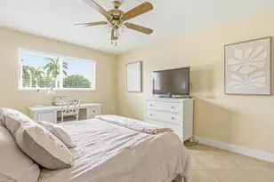 34 Colonial Club Dr, Boynton Beach, FL 33435 - Photo 8