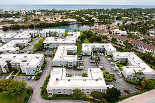 34 Colonial Club Dr, Boynton Beach, FL 33435 - Photo 10