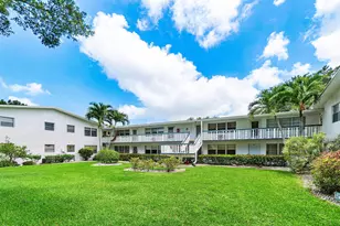 57 Canterbury, West Palm Beach, FL 33417 - Photo 4