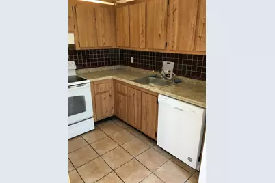 2233 White Pine Circle #D, Greenacres, FL 33415 - Photo 6