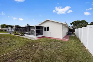 9605 NW 81st, Tamarac, FL 33321 - Photo 18