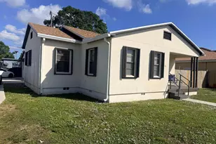 443 Wilder St, West Palm Beach, FL 33405 - Photo 2