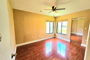 566 Village Lake Dr, Weston, FL 33326 - Photo 20