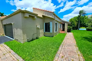 566 Village Lake Dr, Weston, FL 33326 - Photo 30