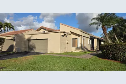 566 Village Lake Drive, Weston, FL 33326 - Photo 1