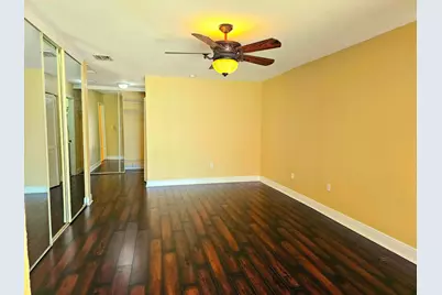 566 Village Lake Drive, Weston, FL 33326 - Photo 42