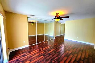 566 Village Lake Dr, Weston, FL 33326 - Photo 14