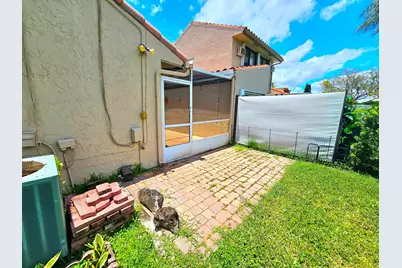 566 Village Lake Drive, Weston, FL 33326 - Photo 44
