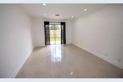 110 NW 6th Avenue, Dania Beach, FL 33004 - Photo 32