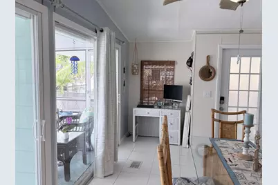 225 W 2nd Court, Key Largo, FL 33037 - Photo 2
