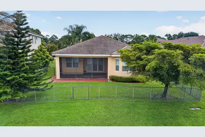 2886 Bellarosa Circle, Royal Palm Beach, FL 33411 - Photo 8