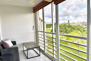 4032 Newcastle B, Boca Raton, FL 33434 - Photo 2