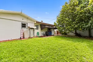 1450 W 37th St, Hialeah, FL 33012 - Photo 58