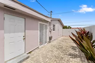1450 W 37th St, Hialeah, FL 33012 - Photo 4