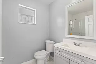 1450 W 37th St, Hialeah, FL 33012 - Photo 42