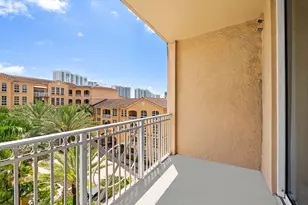 3001 NE 185th St, Aventura, FL 33180 - Photo 14