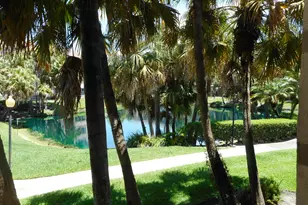 2900 S University Dr, Davie, FL 33328 - Photo 2