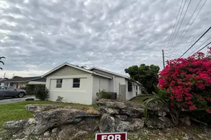 462 S Haverhill Rd, West Palm Beach, FL 33415 - Photo 2
