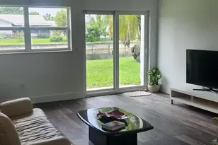 6802 NW 74th Pl, Tamarac, FL 33321 - Photo 12