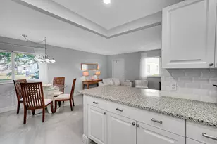 646 Flanders N, Delray Beach, FL 33484 - Photo 12