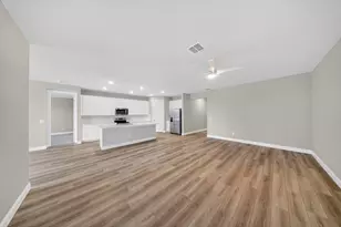6632 NW Cloverdale Ave, Port Saint Lucie, FL 34987 - Photo 6