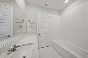 6632 NW Cloverdale Ave, Port Saint Lucie, FL 34987 - Photo 24