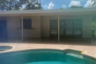 1421 NW 114th Ave, Pembroke Pines, FL 33026 - Photo 24