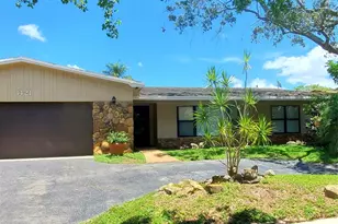 1421 NW 114th Ave, Pembroke Pines, FL 33026 - Photo 2