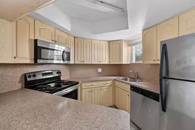 8363 Lake Drive #308, Doral, FL 33166 - Photo 8