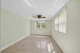8363 Lake Dr, Doral, FL 33166 - Photo 10