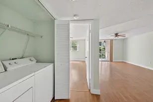 8373 Lake Dr, Doral, FL 33166 - Photo 10