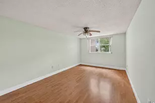 8373 Lake Dr, Doral, FL 33166 - Photo 8