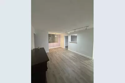 6190 Woodlands Boulevard #110, Tamarac, FL 33319 - Photo 6