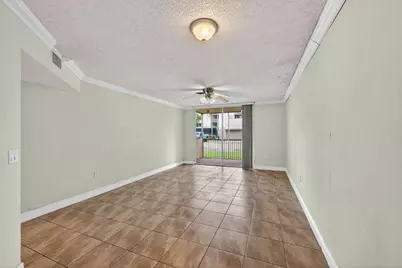 8373 Lake Drive #101, Doral, FL 33166 - Photo 2