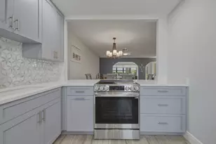 5800 W Fernley Dr W, Greenacres, FL 33415 - Photo 6