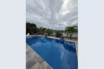 3011 Strada Court, Royal Palm Beach, FL 33411 - Photo 4