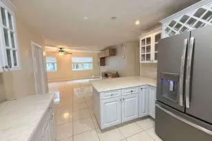2210 Taylor St, Hollywood, FL 33020 - Photo 4