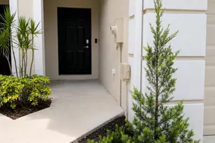 4799 Palmbrooke Cir, West Palm Beach, FL 33417 - Photo 2