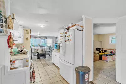 32 Lisa Lane, Greenacres, FL 33463 - Photo 10