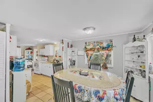 32 Lisa Ln, Greenacres, FL 33463 - Photo 14