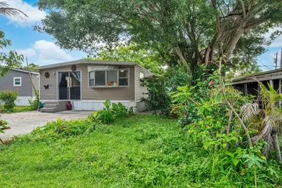 32 Lisa Lane, Greenacres, FL 33463 - Photo 6