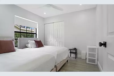 10131 Camelback Lane, Boca Raton, FL 33498 - Photo 12