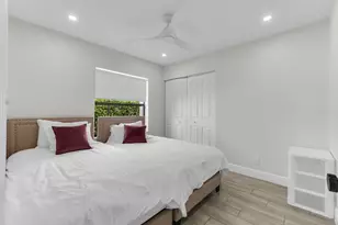 10131 Camelback Ln, Boca Raton, FL 33498 - Photo 12
